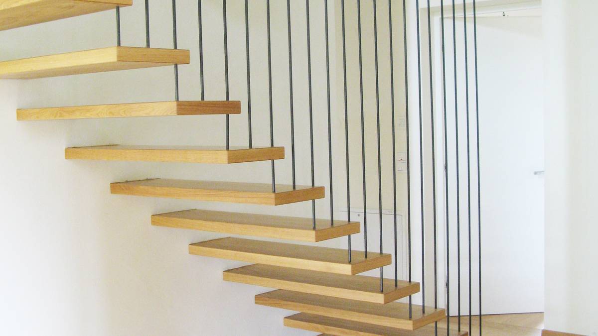 Artistic intervention in the staircase and living room